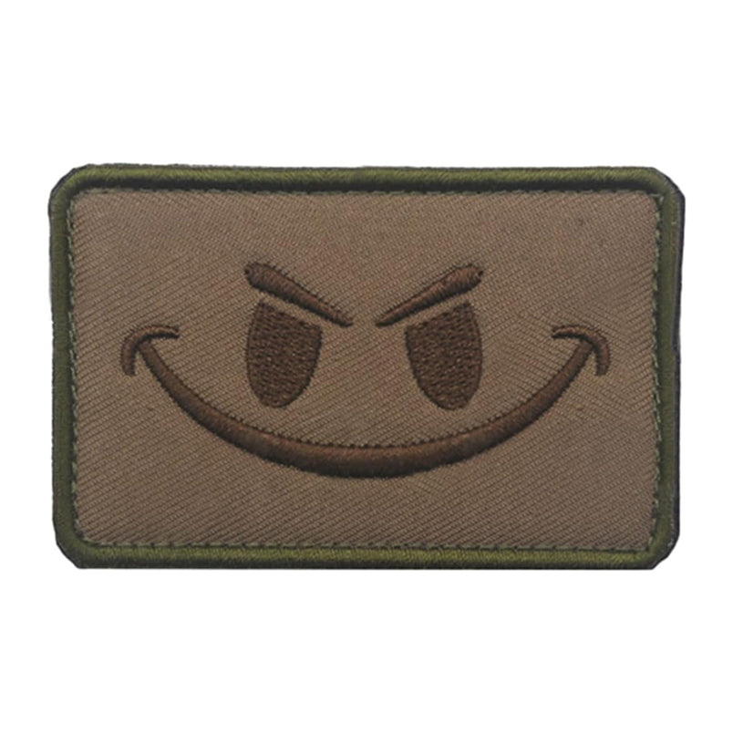 Evil Smiley Stoff Airsoft Patch Lachender Smiley Softair Klett Aufnäher Sandfarben